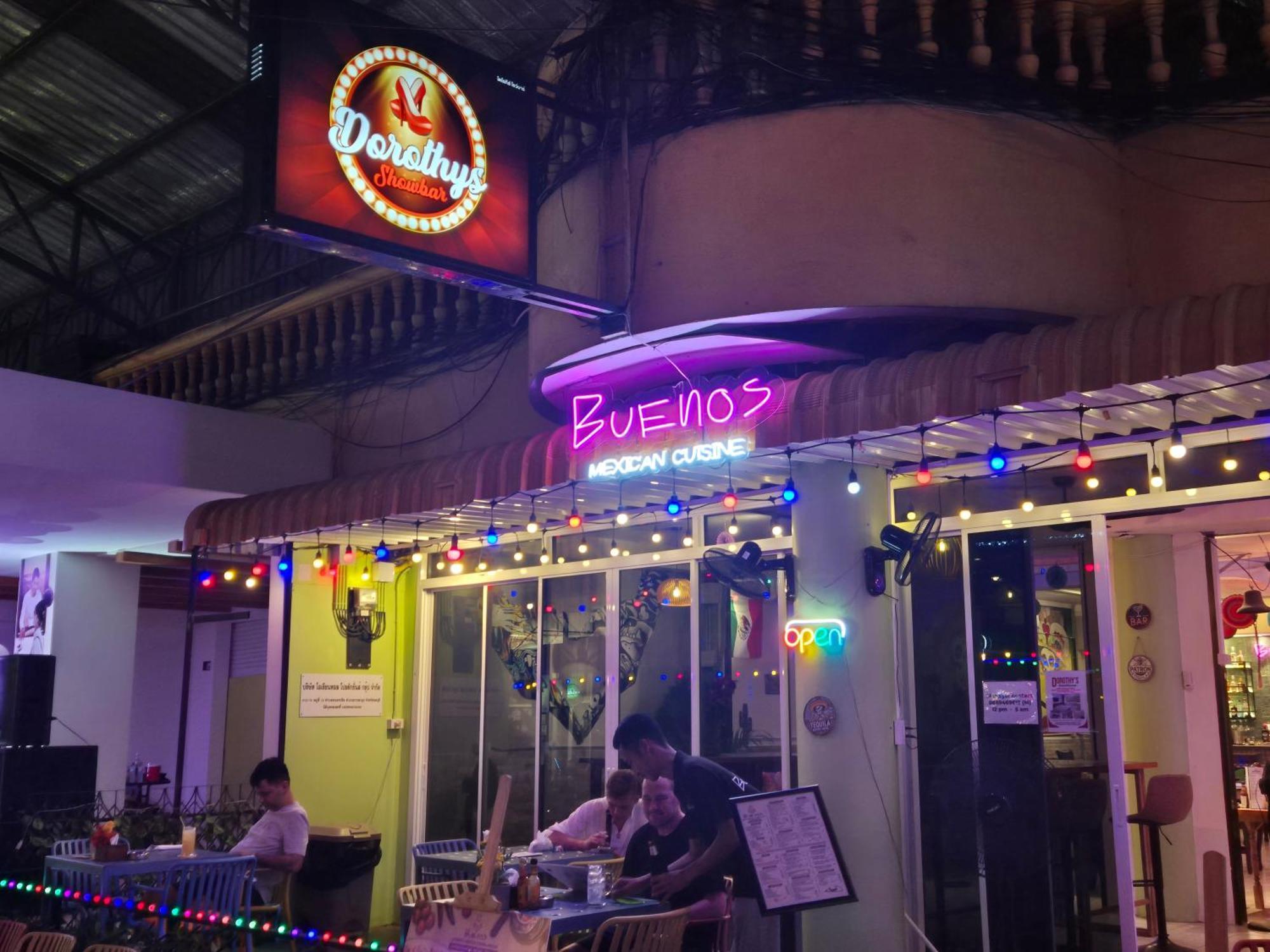 Hotel Dorothys Pattaya Esterno foto