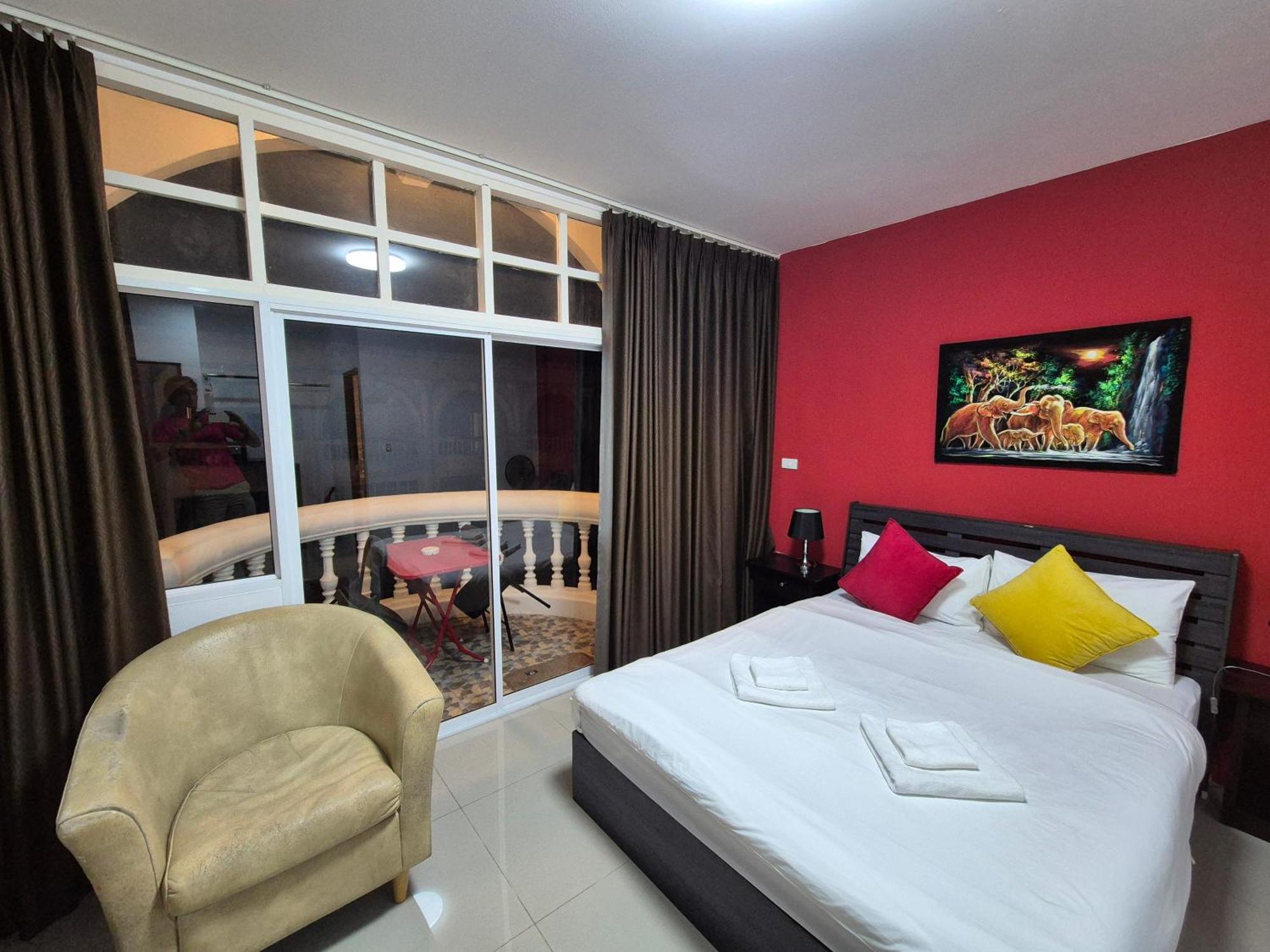 Hotel Dorothys Pattaya Esterno foto